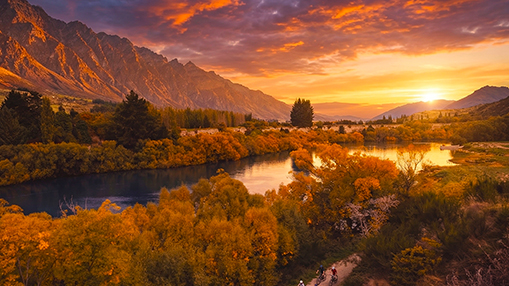 Lakeside-Sunset-Viewing