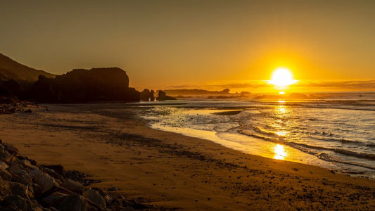 Lakeside-Sunset-Viewing